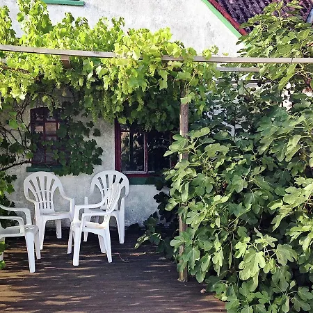 Three-bedroom Holiday In 4 Feriehus