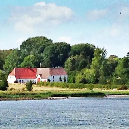 Feriehus Three-bedroom Holiday In 4 Ærøskøbing