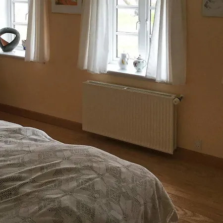Three-bedroom Holiday In 4 *